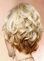   krótkie fryzury blond włosy,  dla kobiet uczesanie,  numer zdjęcia  z damską fryzurką  to  52
